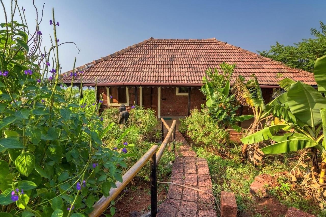 Saffronstays Villa 270, Dāpoli Exterior foto